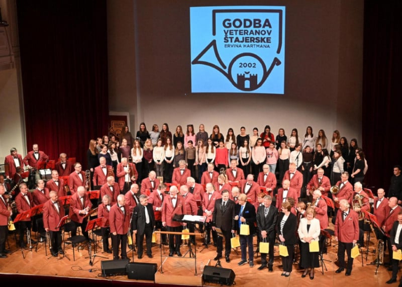 DOBRA ŽURKA - Z VETERANSKO GODBO
